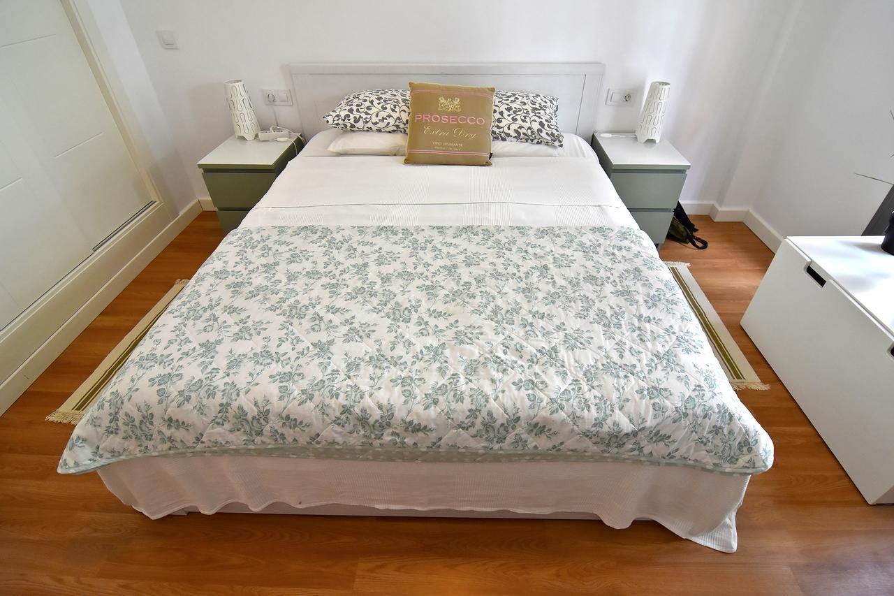 מאלגה Serendipity Apartments מראה חיצוני תמונה